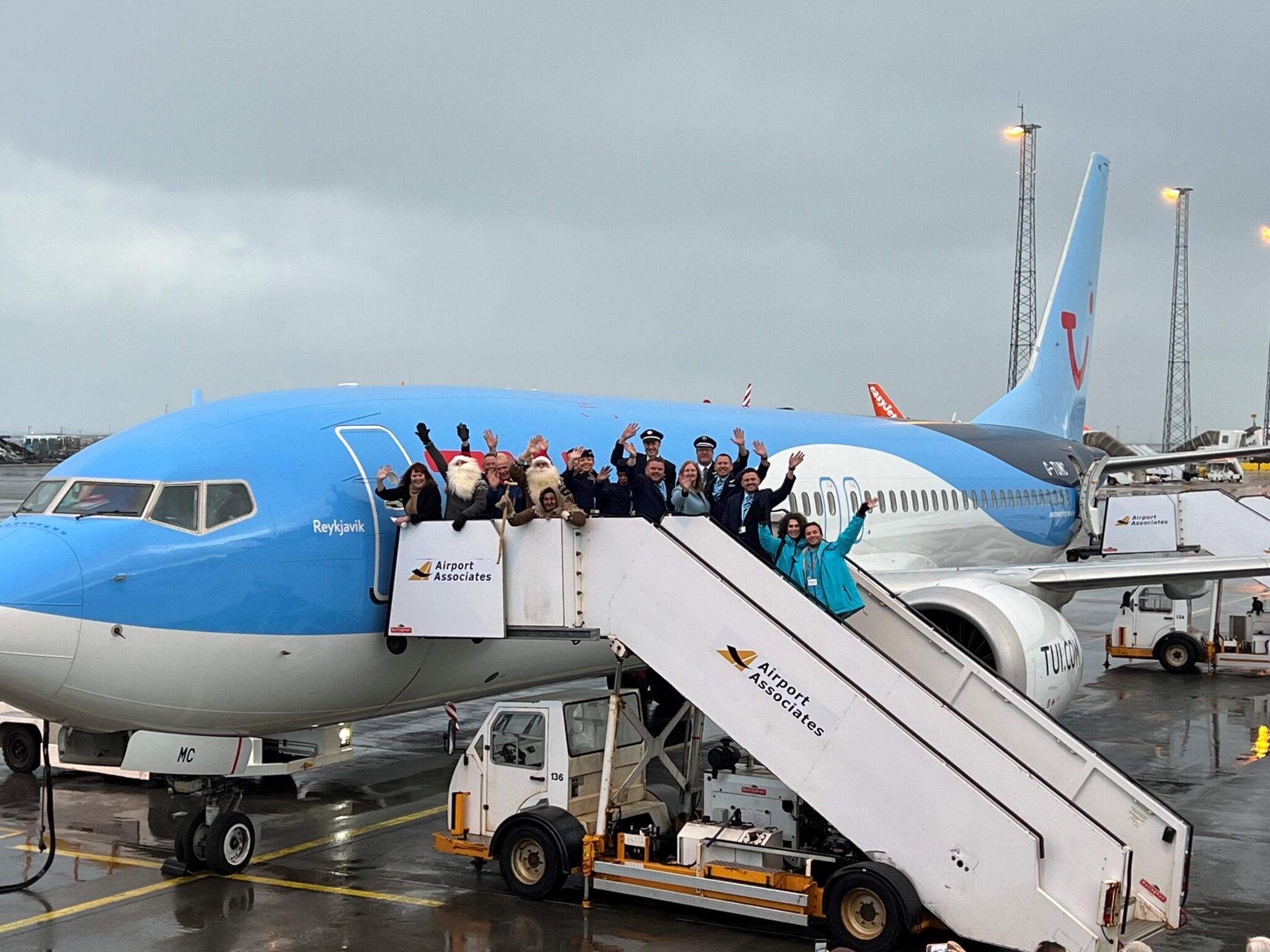 Take-off into a new season: TUI Boeing 737-8 named “Reykjavik”