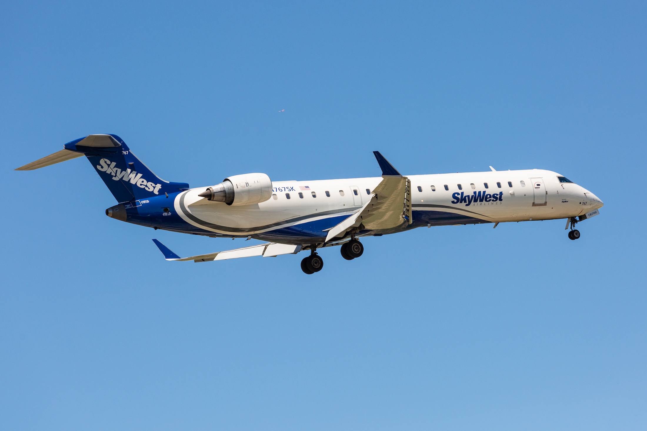 SkyWest Continues Push Toward CRJ-550